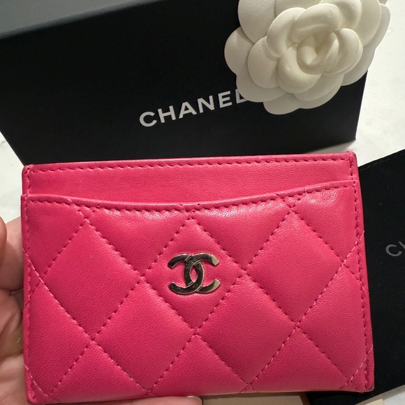 Chanel card holder - Picture 1 of 11